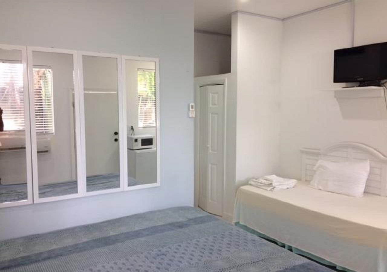 The Oasis Retreat Apartment Nassau Bagian luar foto