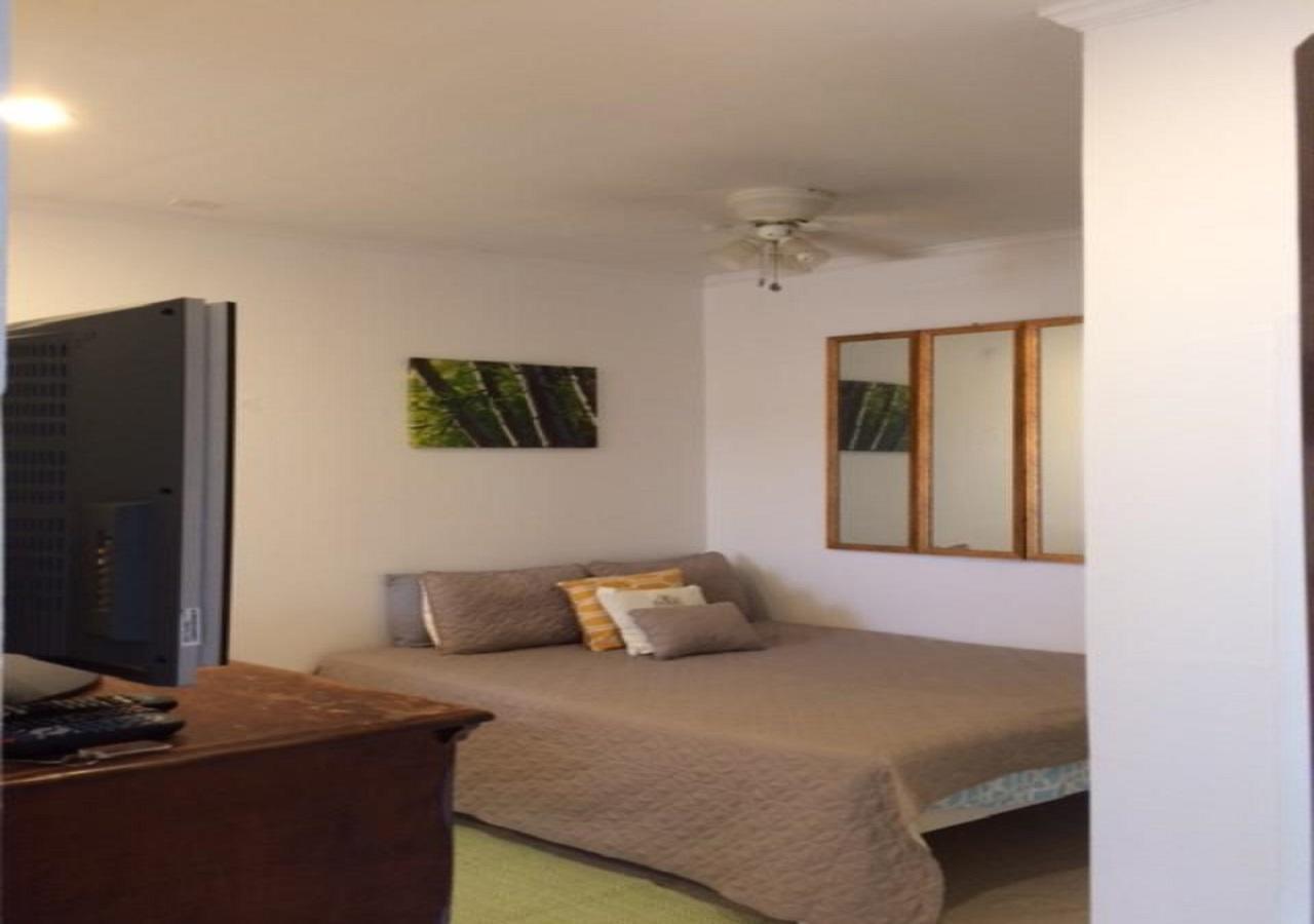 The Oasis Retreat Apartment Nassau Bagian luar foto