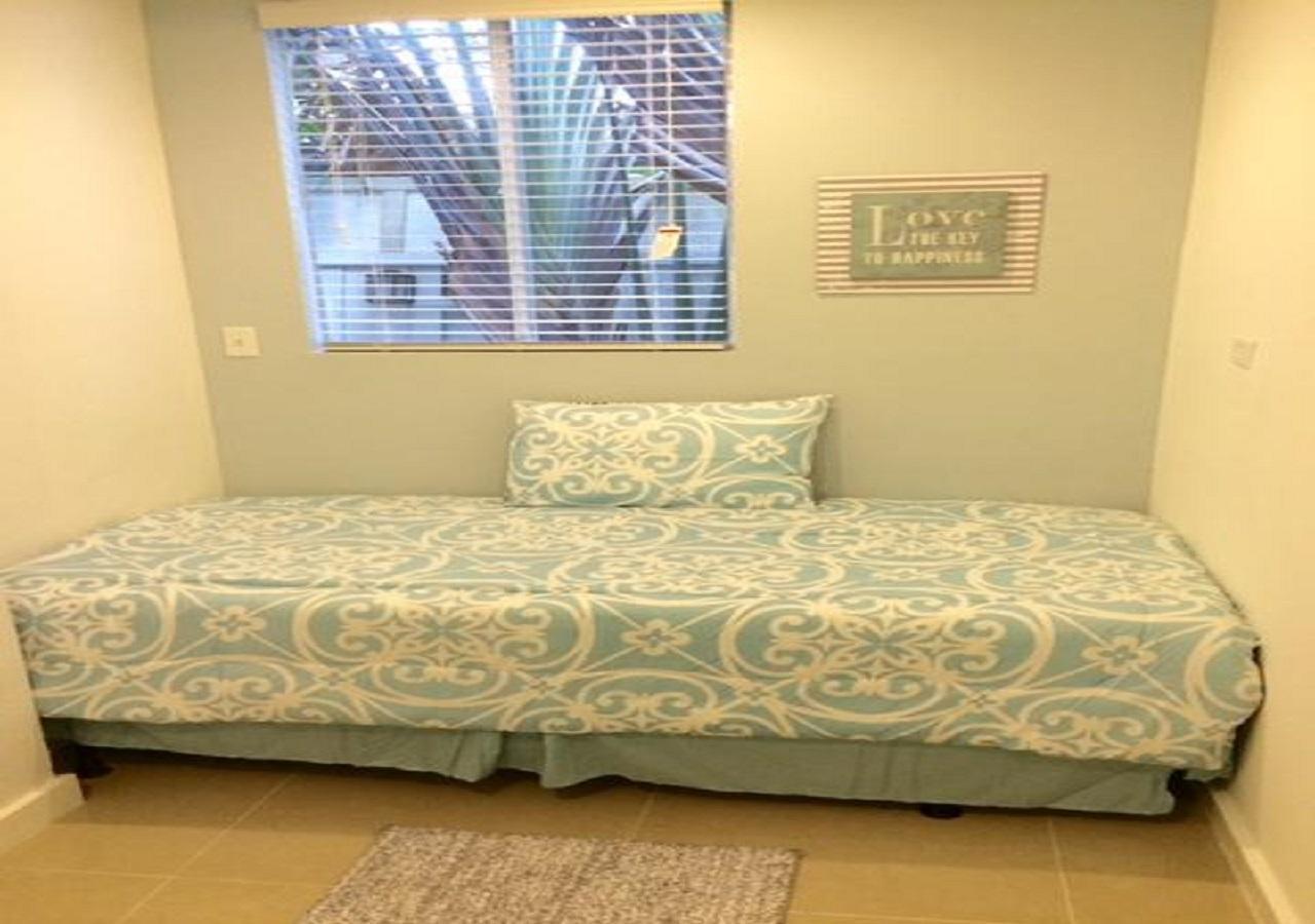 The Oasis Retreat Apartment Nassau Bagian luar foto