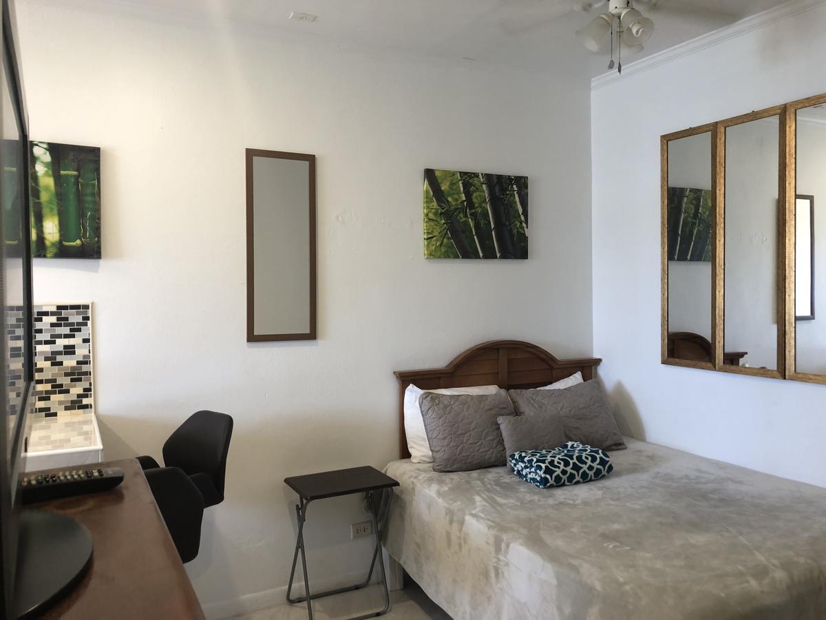 The Oasis Retreat Apartment Nassau Bagian luar foto